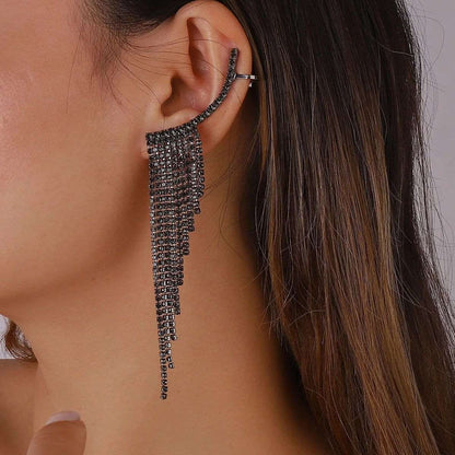 Glamorous Black Rhinestone Ear Cuff