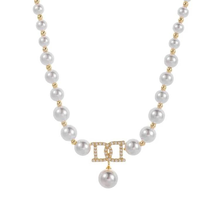 Pearl Collarbone Necklace